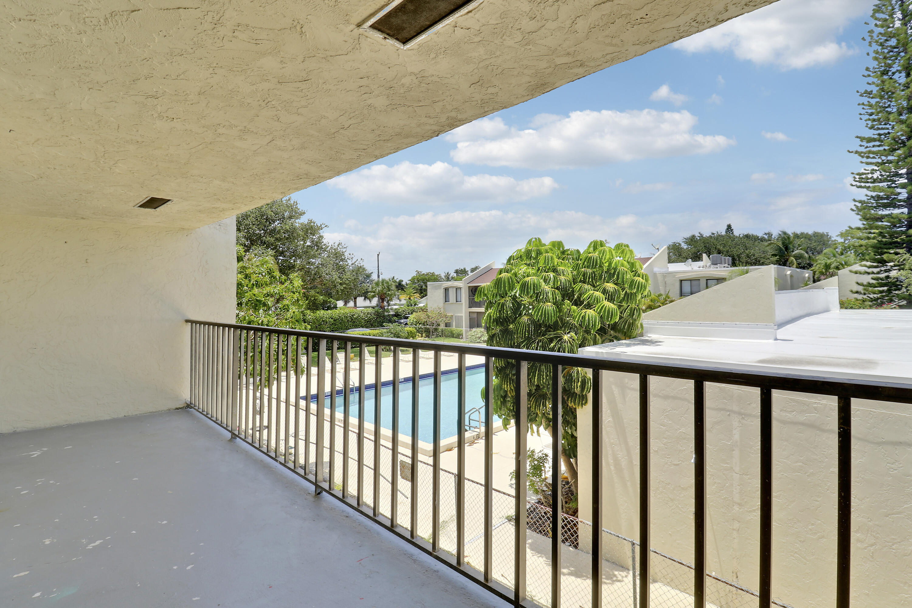 150 Pineview Road, Unit G8 Jupiter, FL 33469 - Photo 10 of 45 House2-6