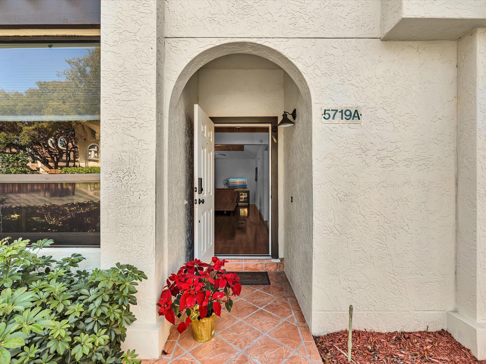 5719 Fox Hollow Drive, Unit A Boca Raton, FL 33486 - Photo 6 of 49 02-FPP00356