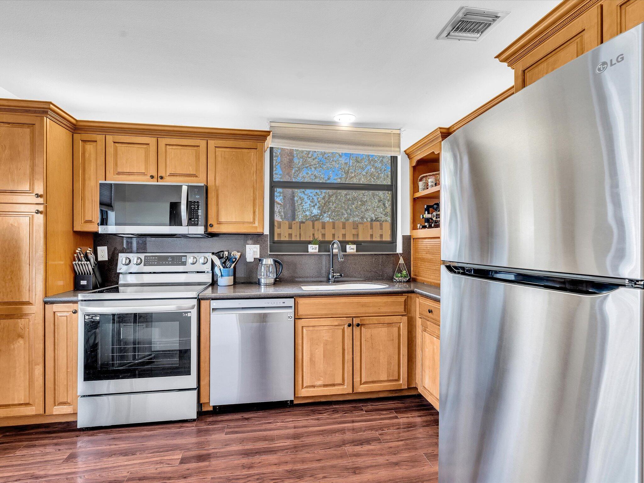 5719 Fox Hollow Drive, Unit A Boca Raton, FL 33486 - Photo 10 of 49 06-FPP00376