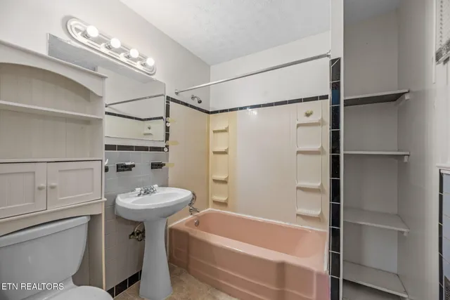 $335,000 | 5013 Ridgemont Drive, Knoxville, TN 37918