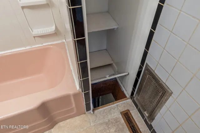 $335,000 | 5013 Ridgemont Drive, Knoxville, TN 37918