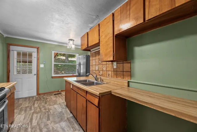 $335,000 | 5013 Ridgemont Drive, Knoxville, TN 37918