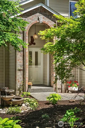 $1,025,000 | 647 Edmonds Way, Edmonds, WA 98020