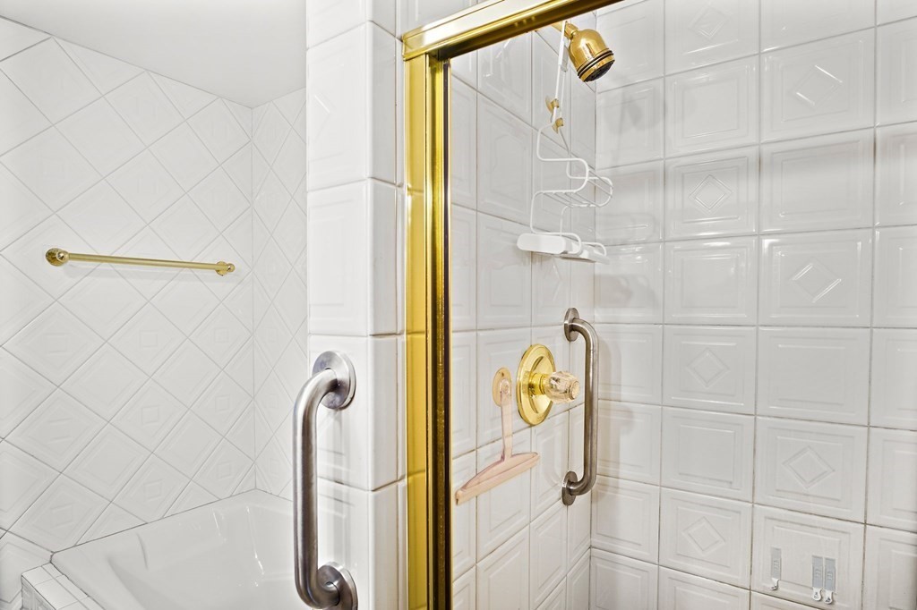 7 Roland Road Peabody, MA 01960 - Photo 13 of 24