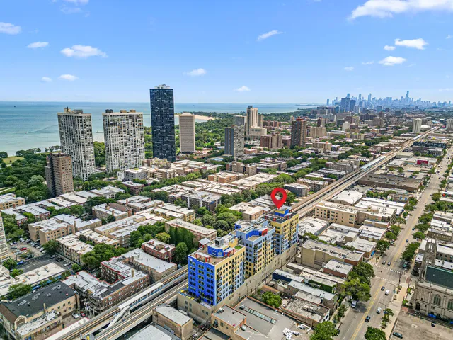 $362,500 | 1122 West Catalpa Avenue, Unit 703, Chicago, IL 60640
