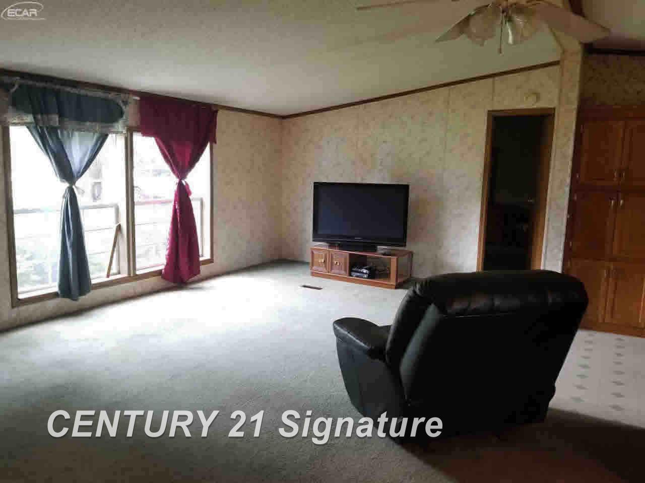 8395 North Clio Road Mount Morris, MI 48458 - Photo 6 of 15