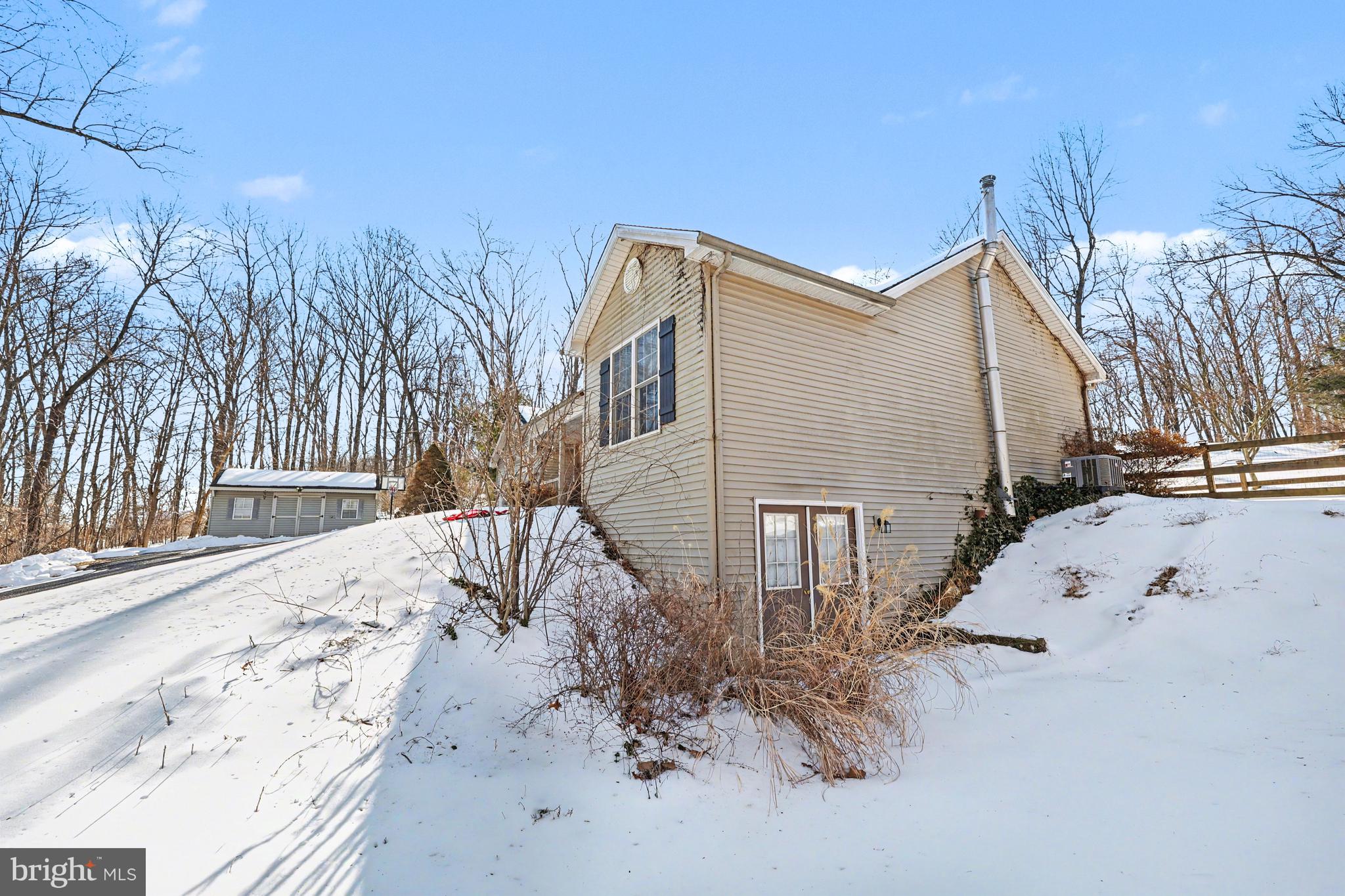 124 Robson Road Dillsburg, PA 17019 - Photo 23 of 33 Gallery Image 23