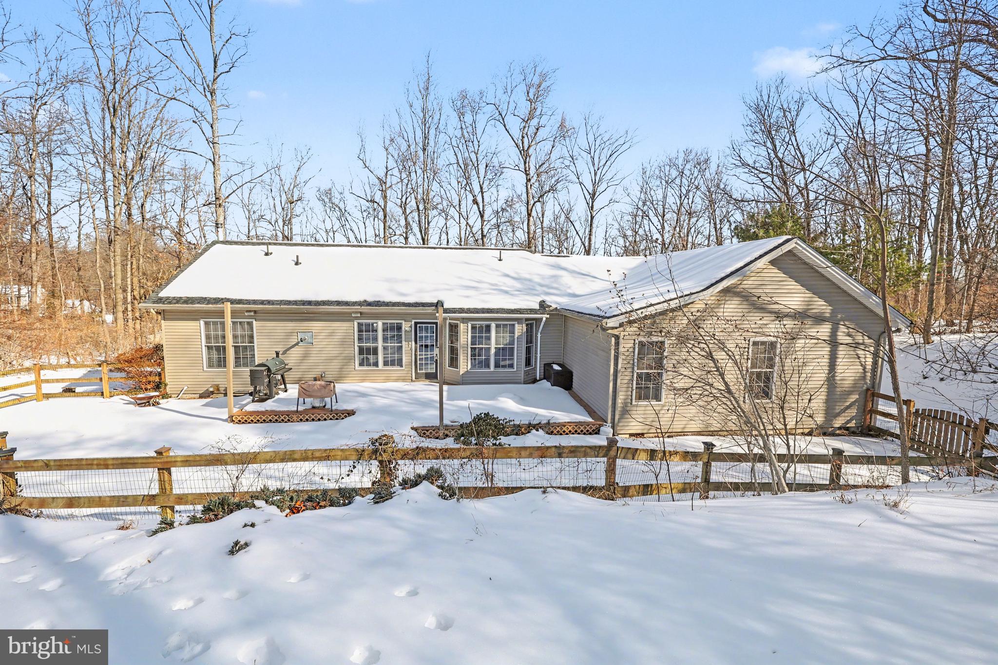 124 Robson Road Dillsburg, PA 17019 - Photo 24 of 33 Gallery Image 24