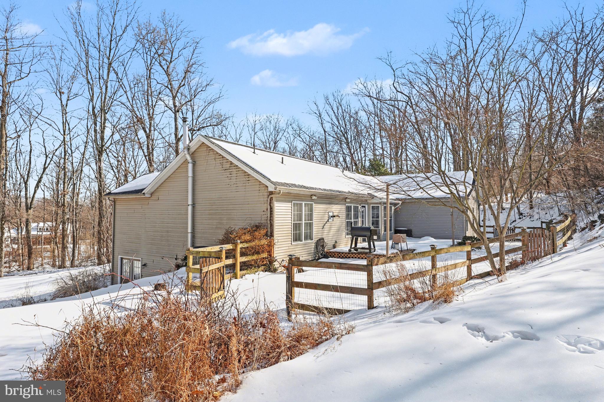 124 Robson Road Dillsburg, PA 17019 - Photo 25 of 33 Gallery Image 25
