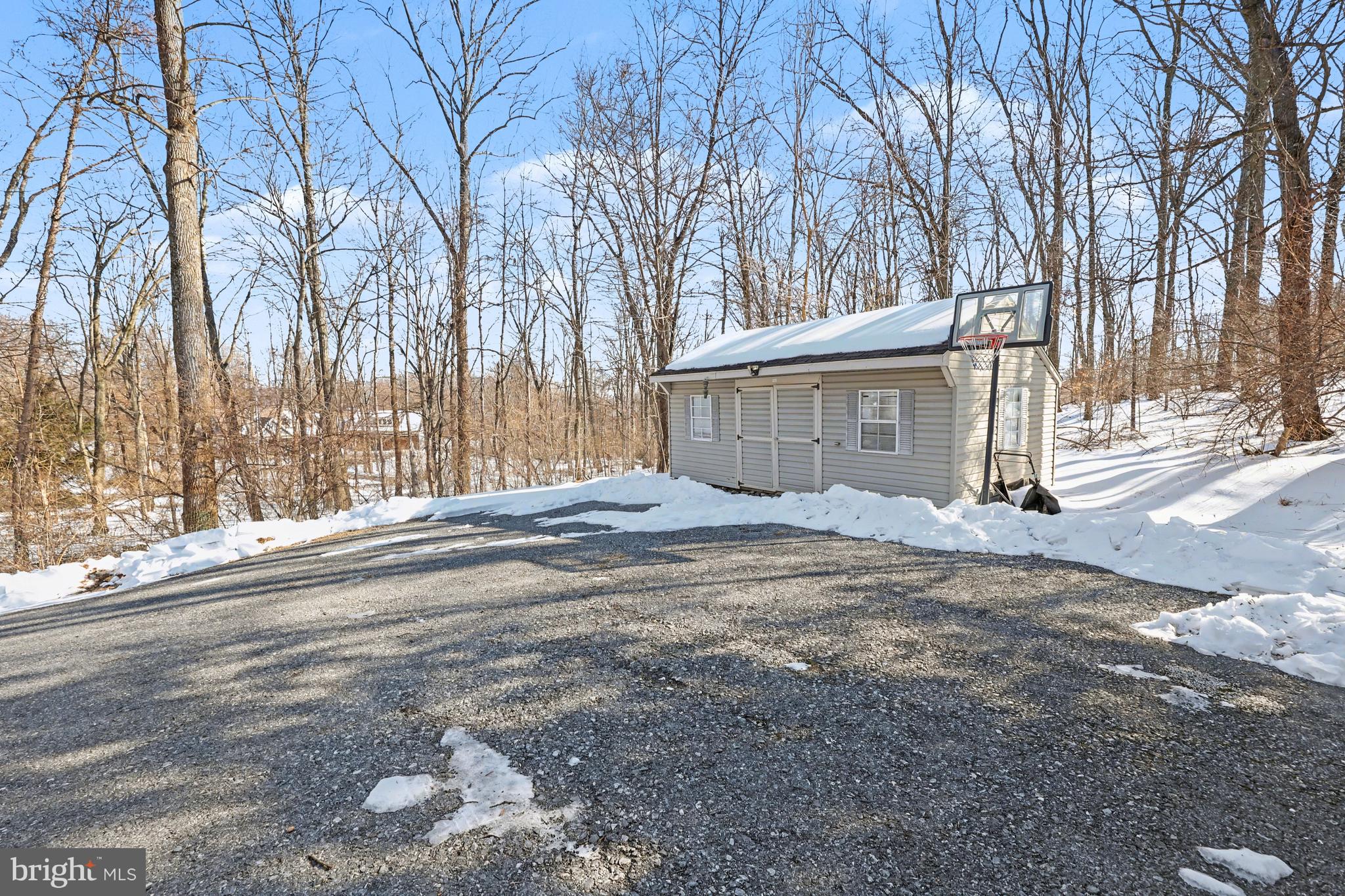 124 Robson Road Dillsburg, PA 17019 - Photo 28 of 33 Gallery Image 28