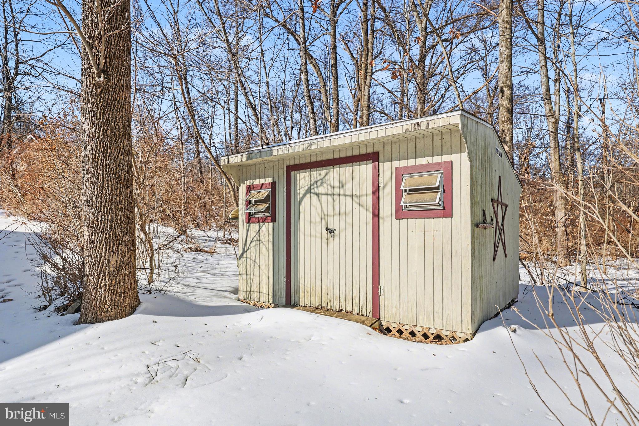 124 Robson Road Dillsburg, PA 17019 - Photo 29 of 33 Gallery Image 29