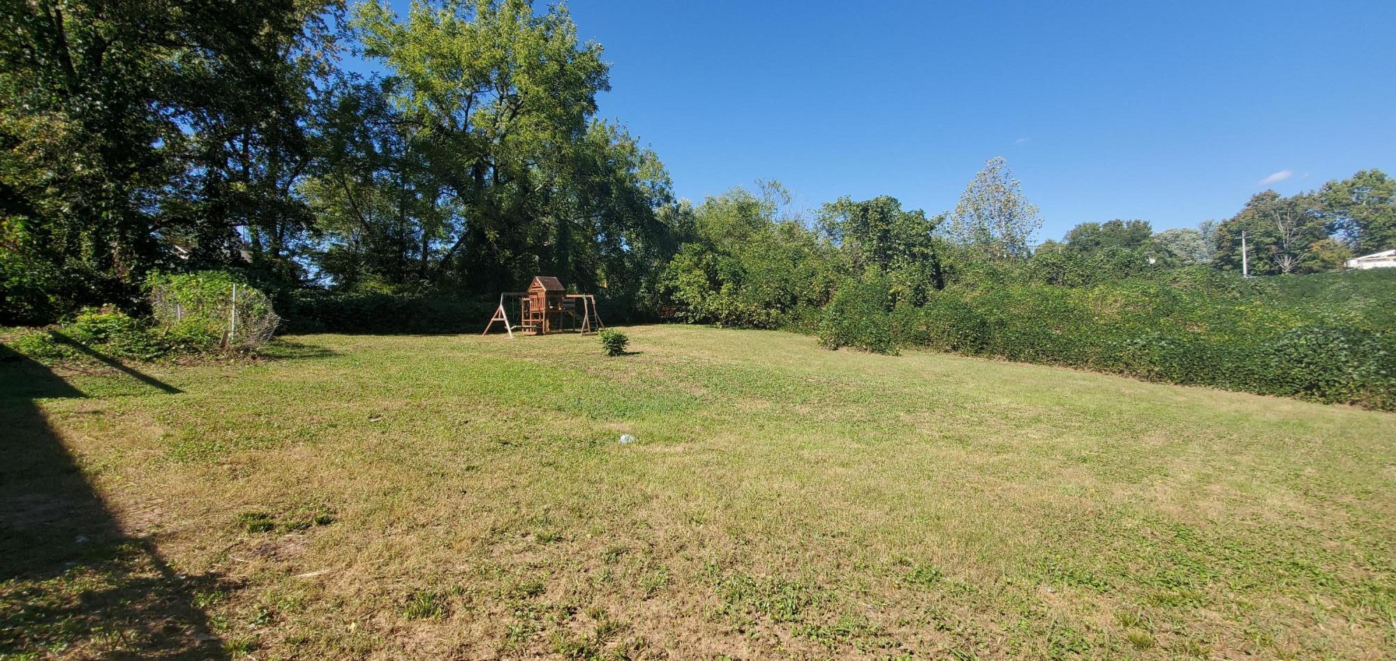 178 Johnson Road Oak Ridge, TN 37830 - Photo 13 of 15 Big back yard!