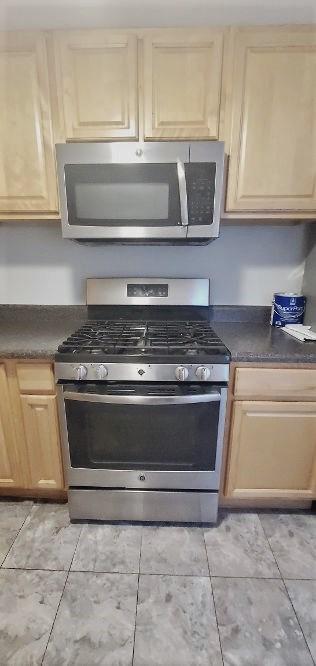 178 Johnson Road Oak Ridge, TN 37830 - Photo 6 of 15 Chefs stove