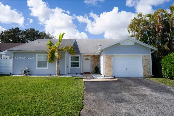 $569,990 | 14954 Southwest 142nd Place, Miami, FL 33186