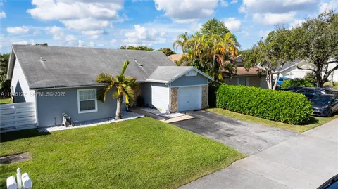 $569,990 | 14954 Southwest 142nd Place, Miami, FL 33186