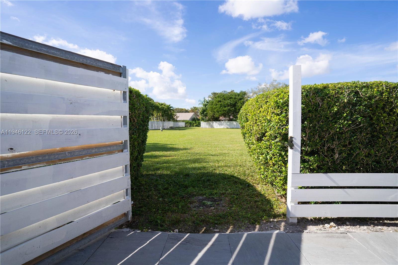 14954 Southwest 142nd Place Miami, FL 33186 - Photo 31 of 42