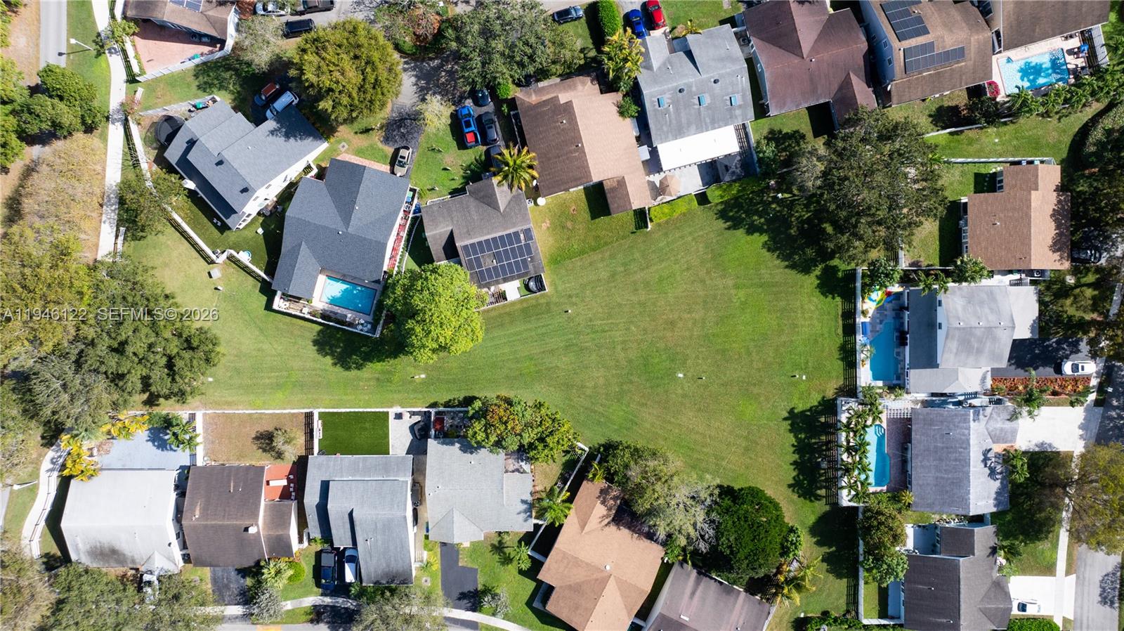 14954 Southwest 142nd Place Miami, FL 33186 - Photo 34 of 42