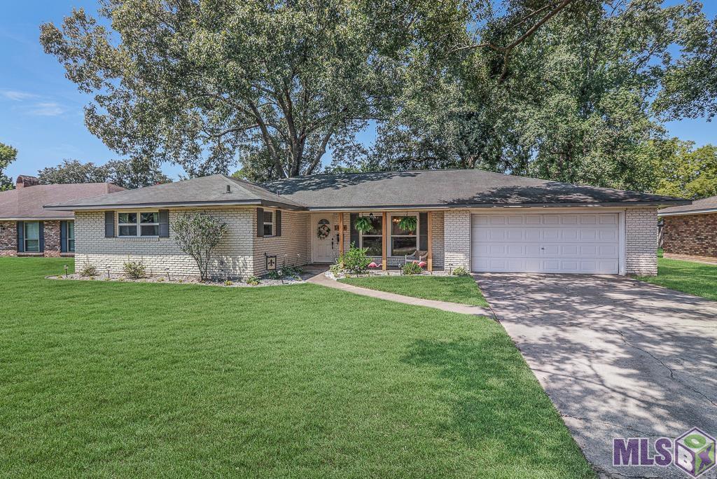 1464 Wellington Drive Baton Rouge, LA 70815 - Photo 1 of 32