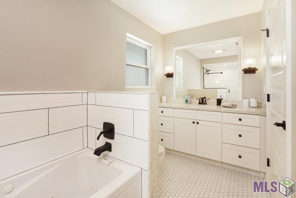 1464 Wellington Drive Baton Rouge, LA 70815 - Photo 23 of 32