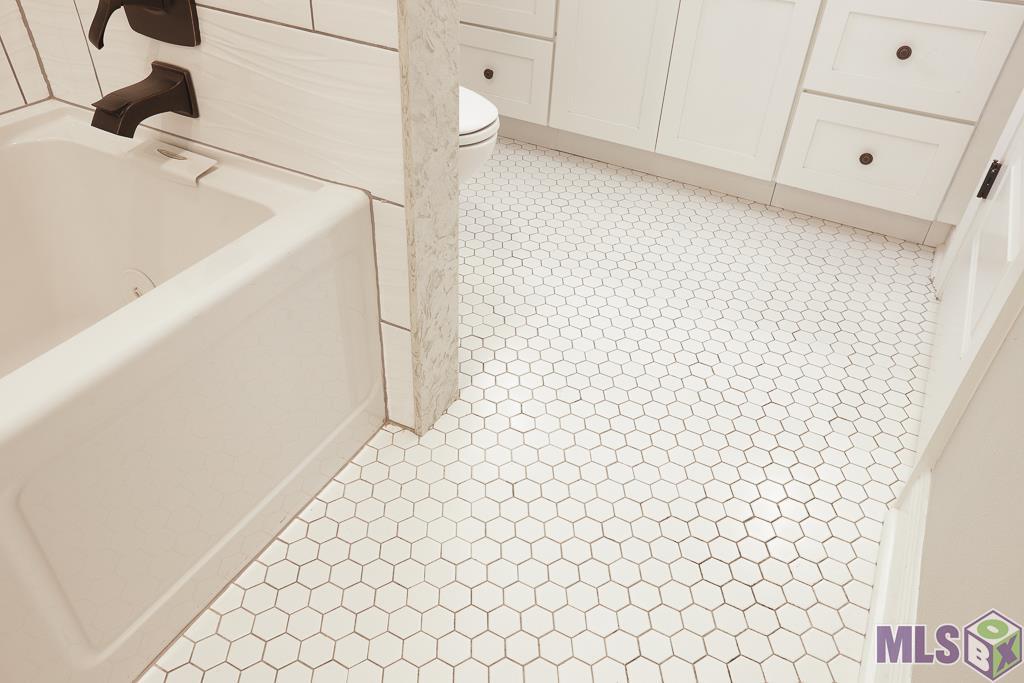 1464 Wellington Drive Baton Rouge, LA 70815 - Photo 24 of 32