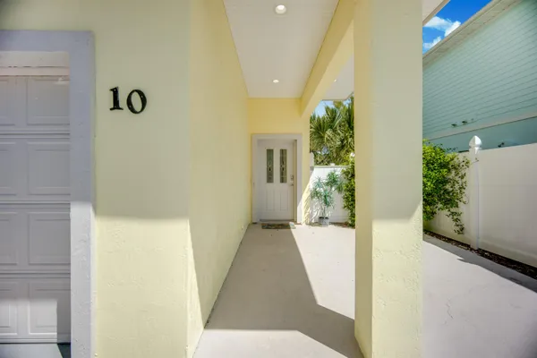 $1,714,000 | 10 3rd Street, St. Augustine, FL 32080