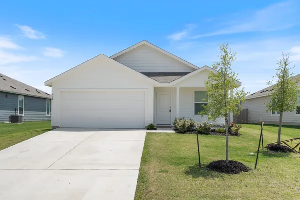$1,800 | 412 Heritage Grvs Road, Bertram, TX 78605