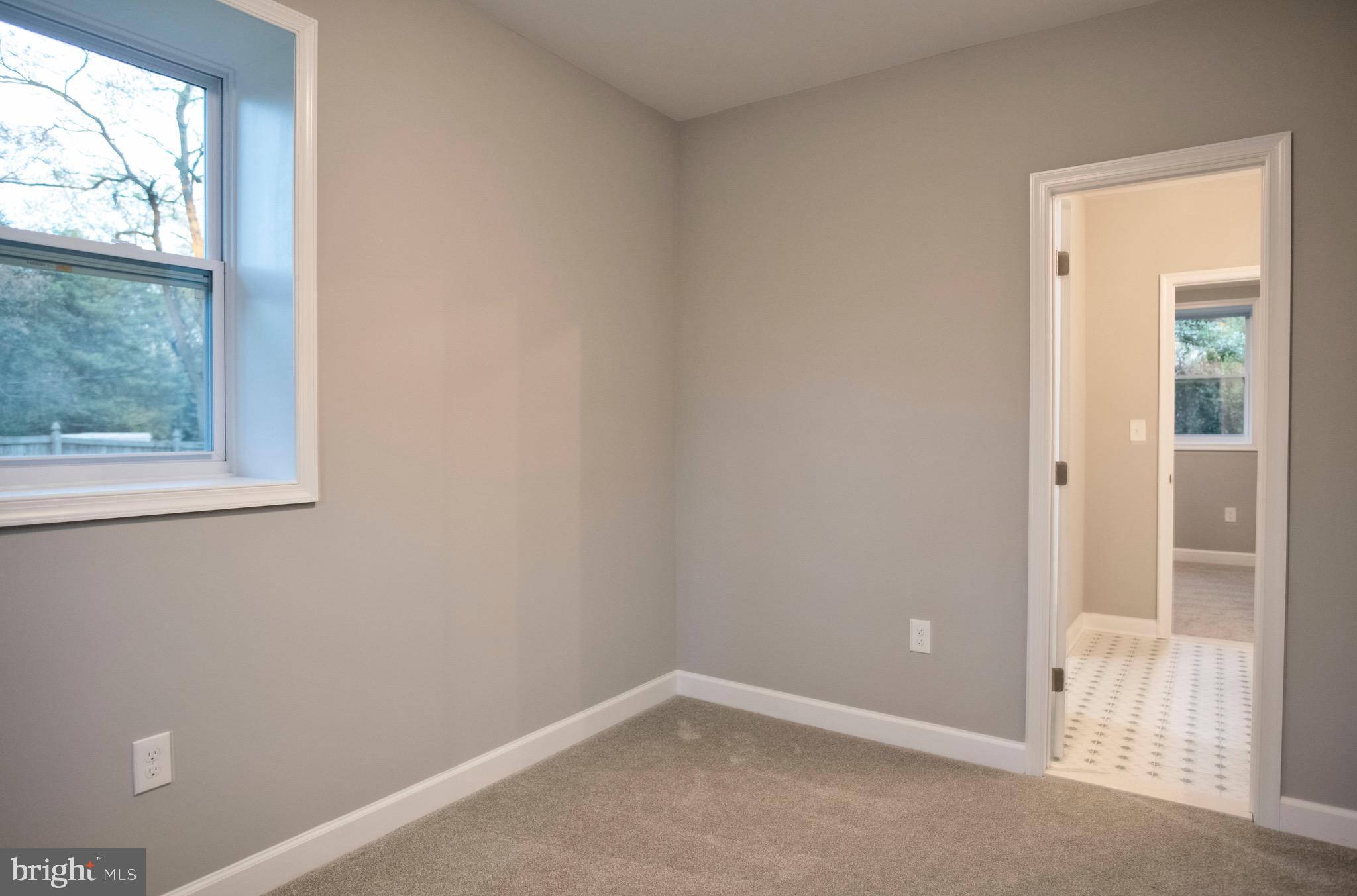 211 Sillery Bay Road Pasadena, MD 21122 - Photo 22 of 46 Bedroom #1 w/ jack & Jill bathroom