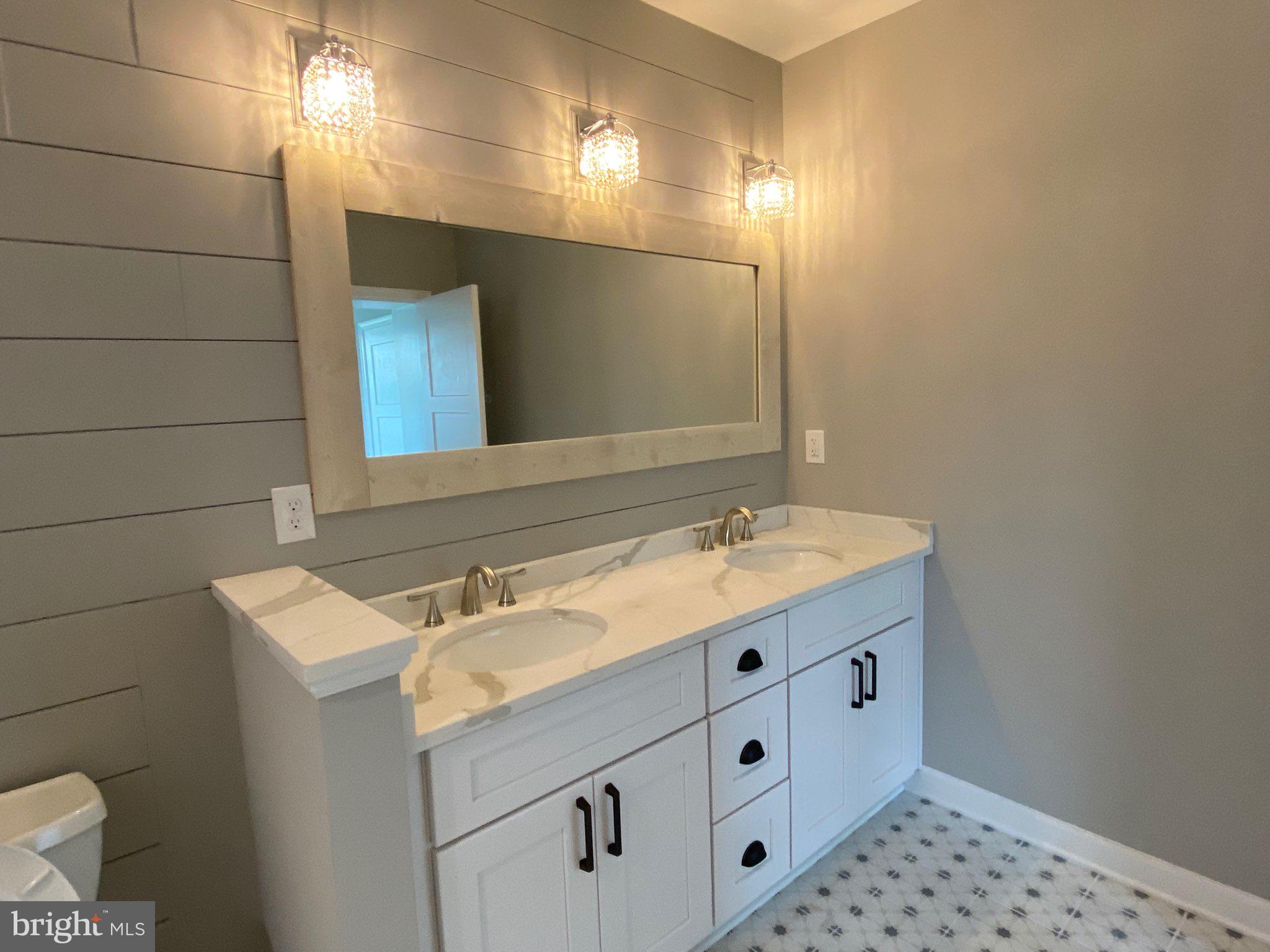 211 Sillery Bay Road Pasadena, MD 21122 - Photo 35 of 46 Master bathroom