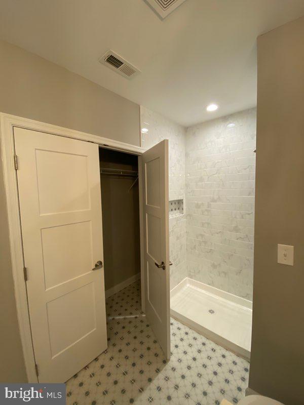 211 Sillery Bay Road Pasadena, MD 21122 - Photo 38 of 46 Second master closet