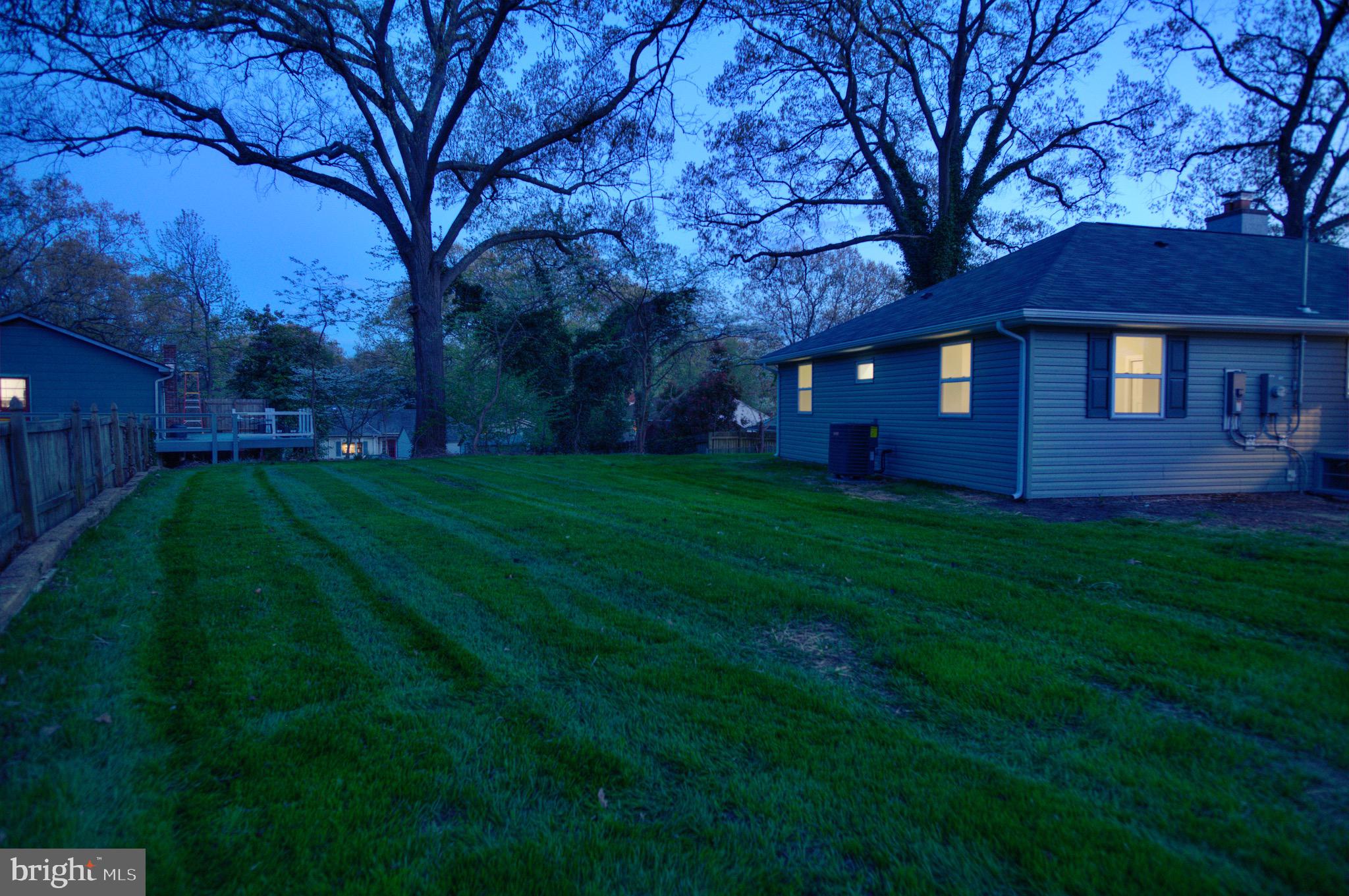 211 Sillery Bay Road Pasadena, MD 21122 - Photo 44 of 46 Side yard