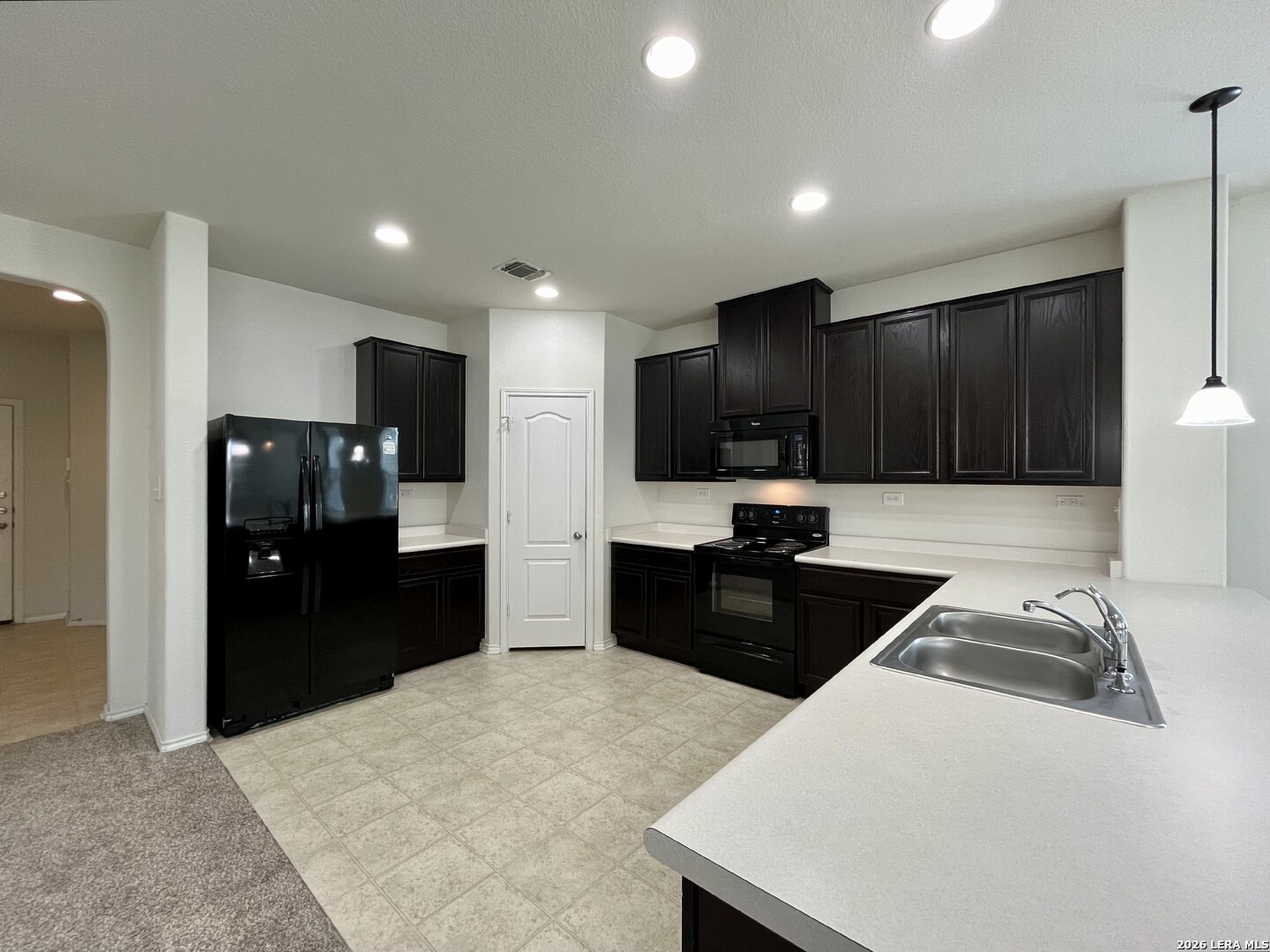 401 Ruby Ritz Universal City, TX 78148 - Photo 16 of 46