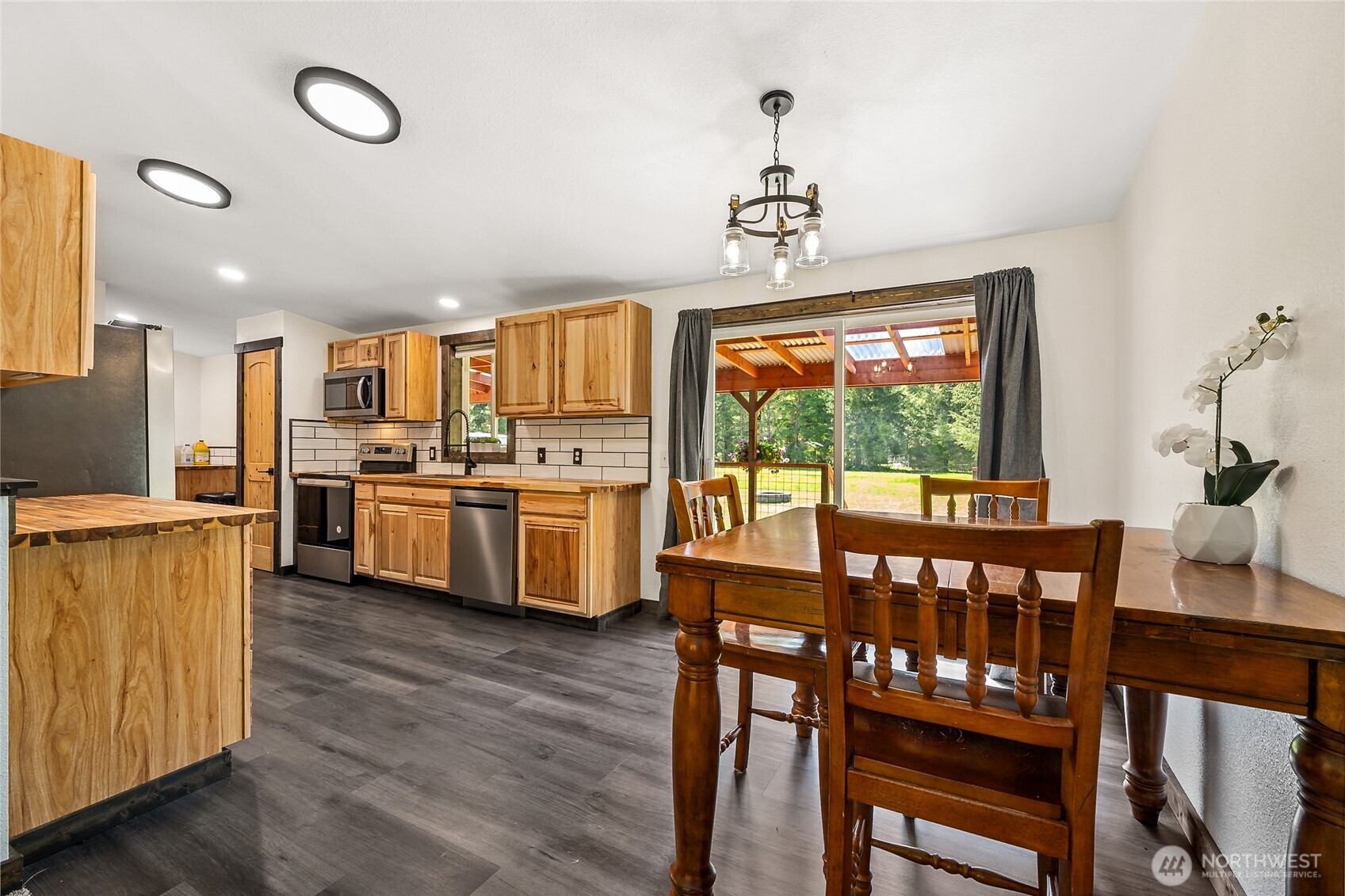 104 Ridge View Drive Randle, WA 98377 - Photo 7 of 33 Gallery Image 7
