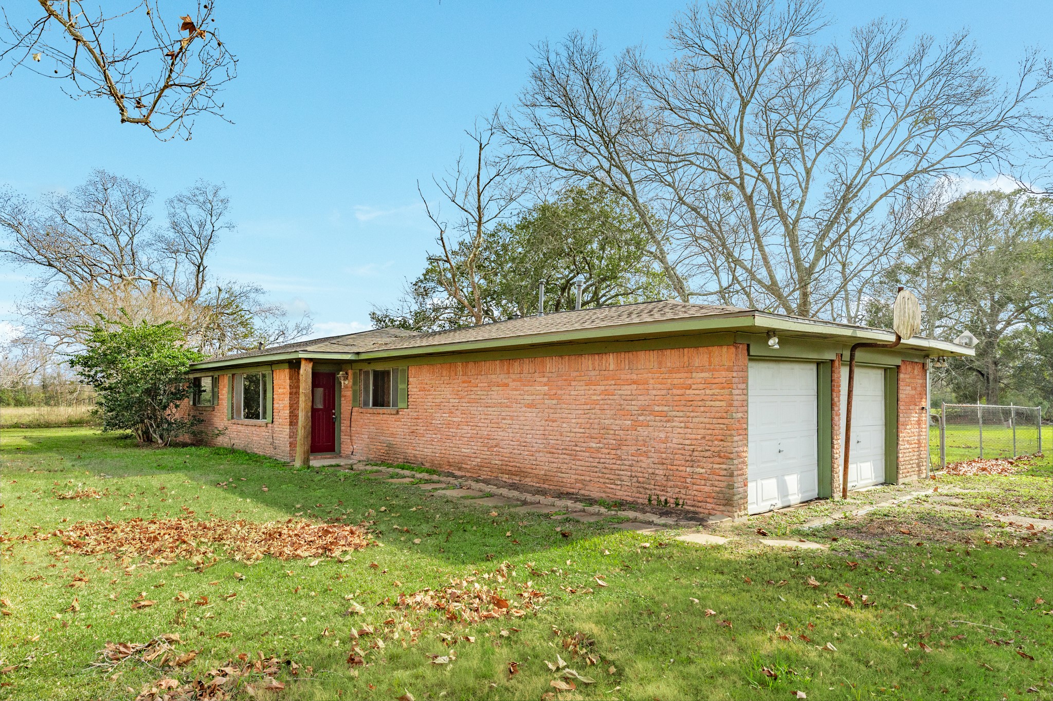 3702 Cedar Rapids Parkway Iowa Colony, TX 77583 - Photo 24 of 31 front view of house with a yard