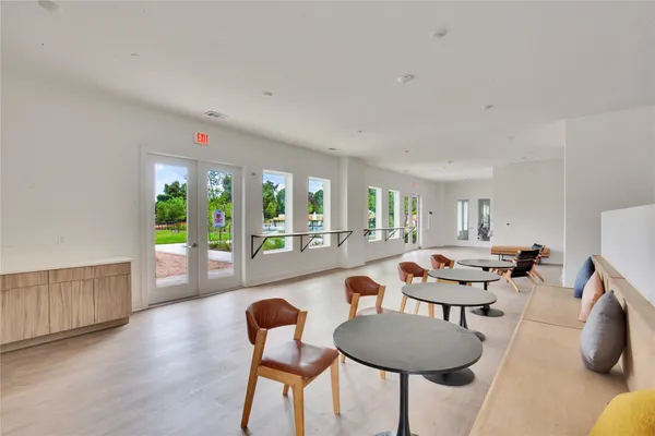 $1,850 | 4802 South Congress Avenue, Unit 407, Austin, TX 78745