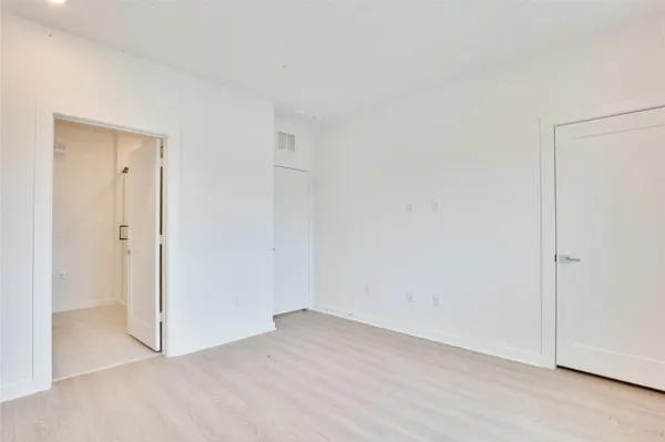 $1,850 | 4802 South Congress Avenue, Unit 407, Austin, TX 78745