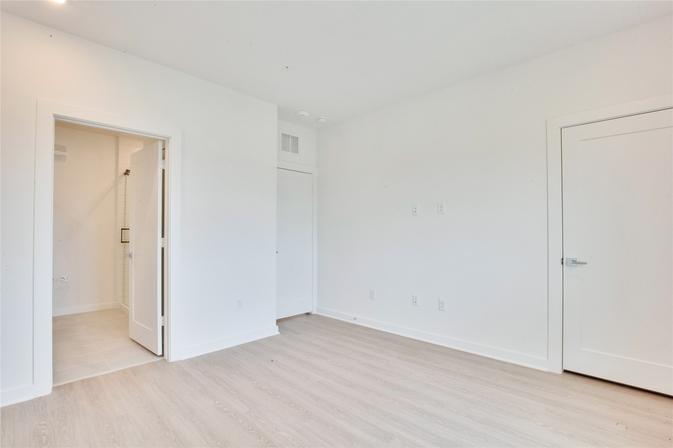 4802 South Congress Avenue, Unit 407 Austin, TX 78745 - Photo 10 of 25 a view of an empty room