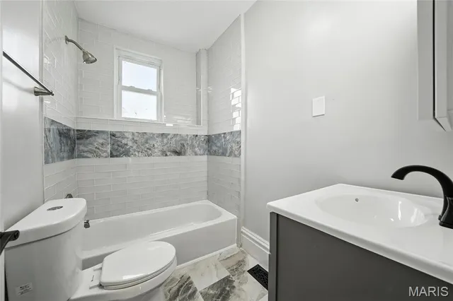 $1,700 | 4550 Enright Avenue, St. Louis, MO 63108