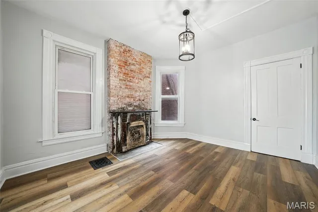 $1,700 | 4550 Enright Avenue, St. Louis, MO 63108