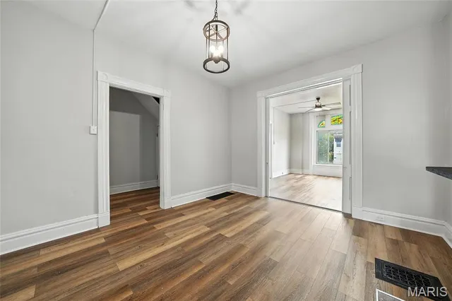 $1,700 | 4550 Enright Avenue, St. Louis, MO 63108