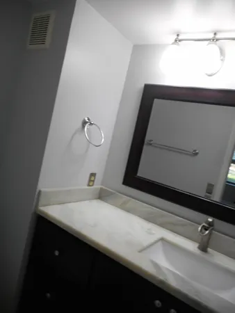 $1,900 | 10346 Northwest 11th Street, Pembroke Pines, FL 33026