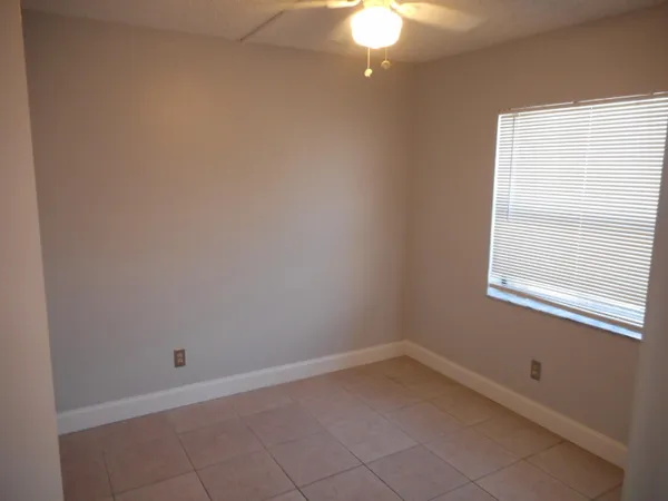 $1,900 | 10346 Northwest 11th Street, Pembroke Pines, FL 33026