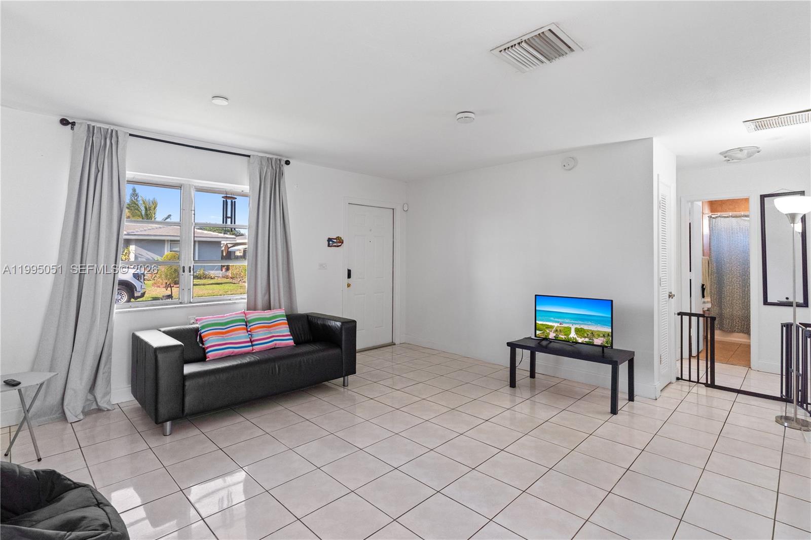 6802 Northwest 58th Court Tamarac, FL 33321 - Photo 4 of 23