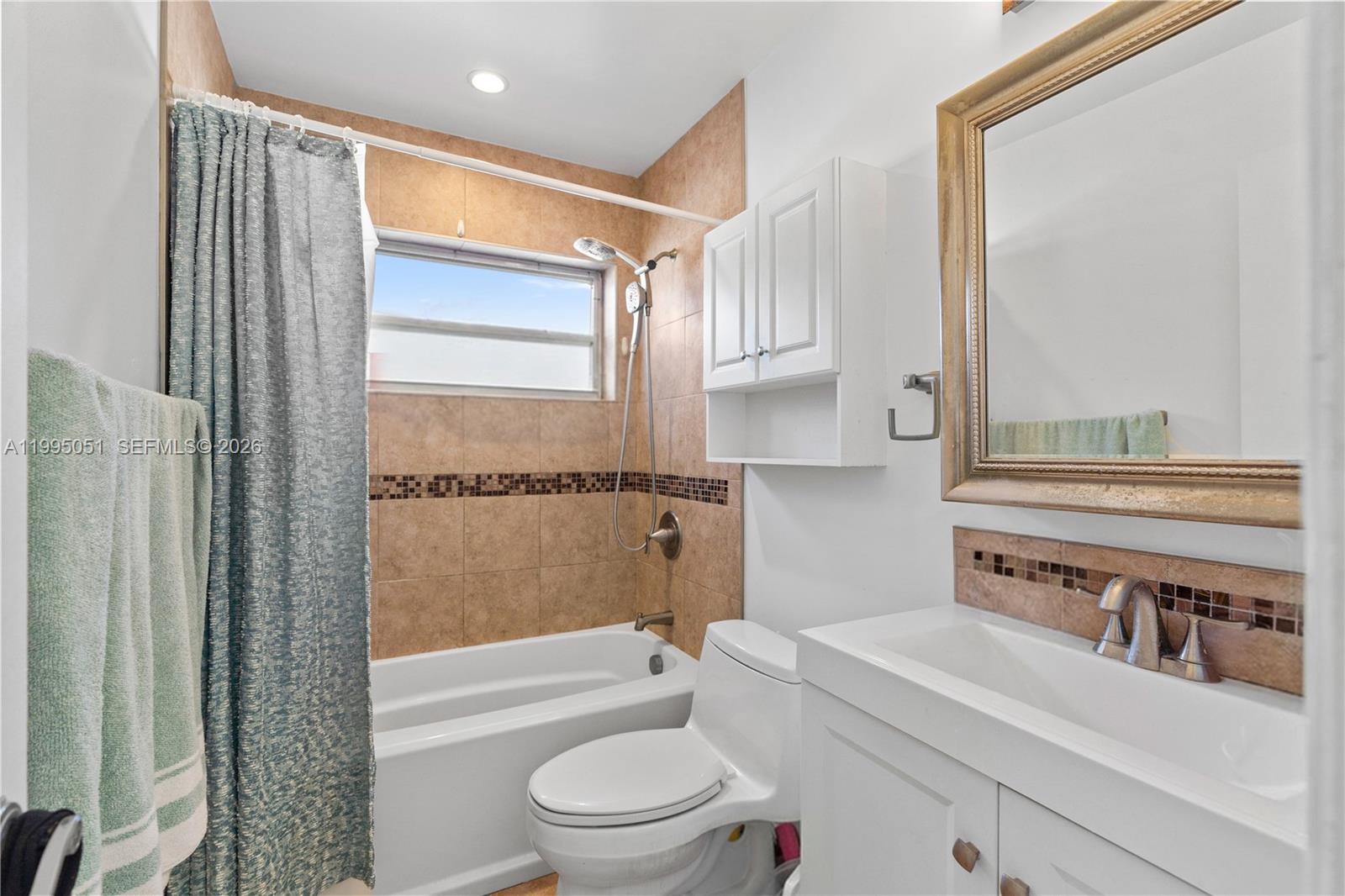 6802 Northwest 58th Court Tamarac, FL 33321 - Photo 10 of 23