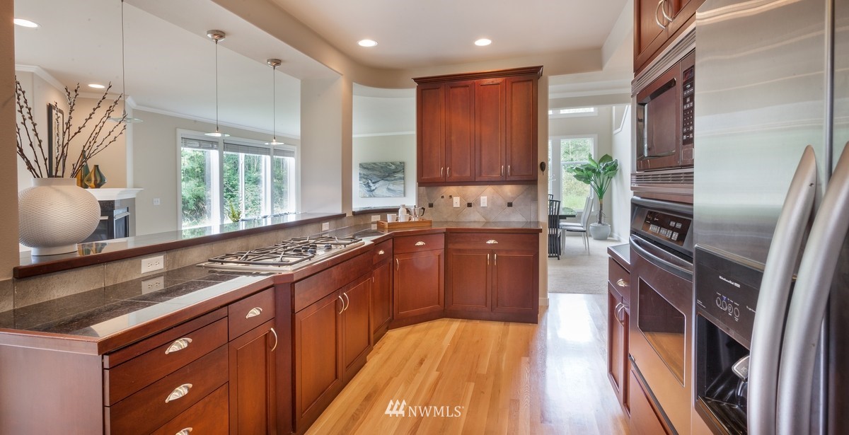 3802 216th Place Southeast Bothell, WA 98021 - Photo 7 of 24