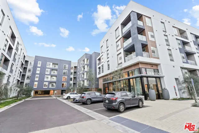 $2,490 | 5075 Camino De La Siesta, Unit 458, San Diego, CA 92108