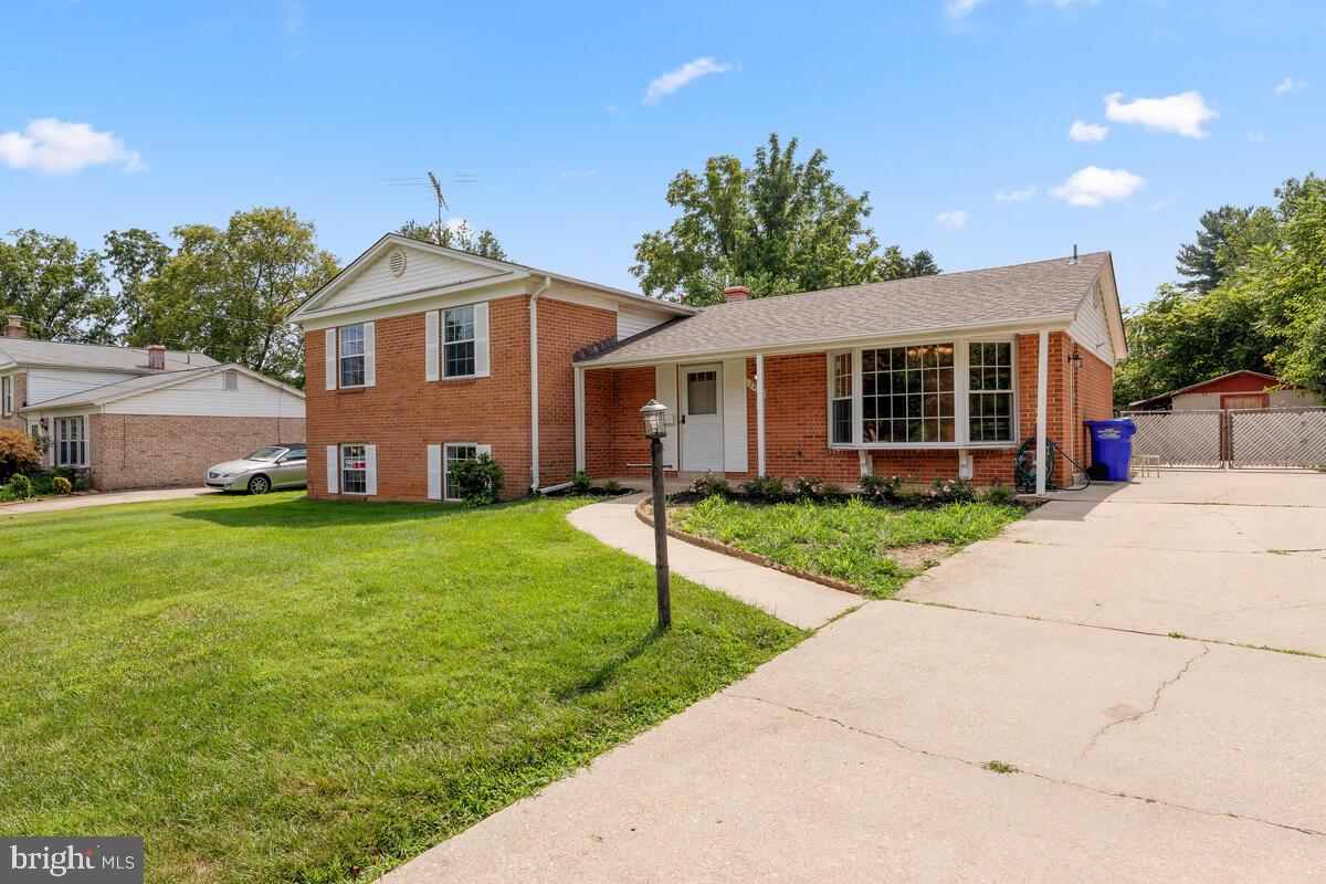 2826 Vixen Lane Silver Spring, MD 20906 - Photo 3 of 41 Gallery Image 3