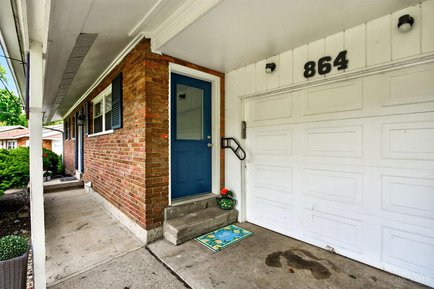 864 Fairborn Road Forest Park, OH 45240 - Photo 5 of 39