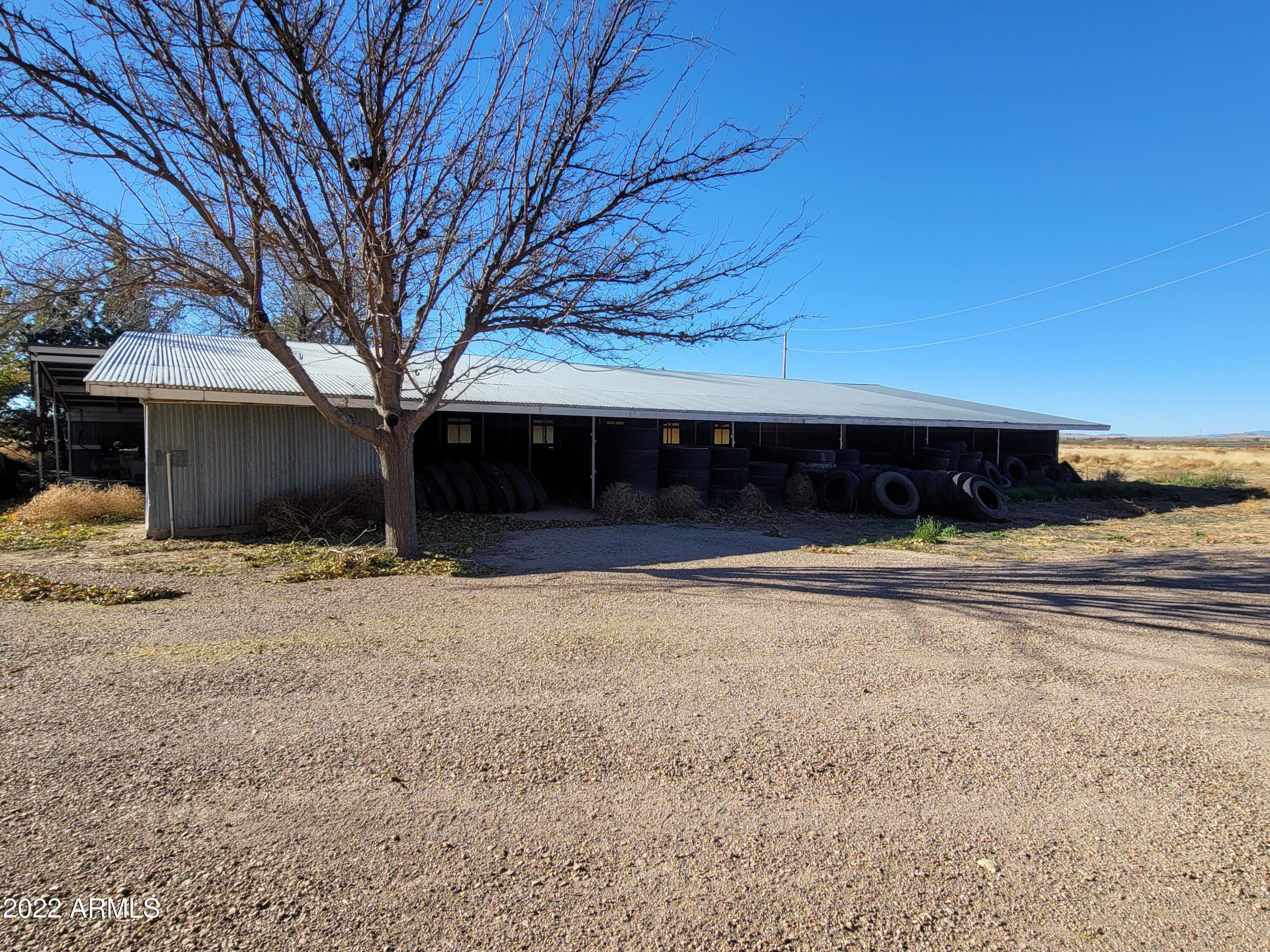731 North Taylor Road Willcox, AZ 85643 - Photo 23 of 36 20221129_091600