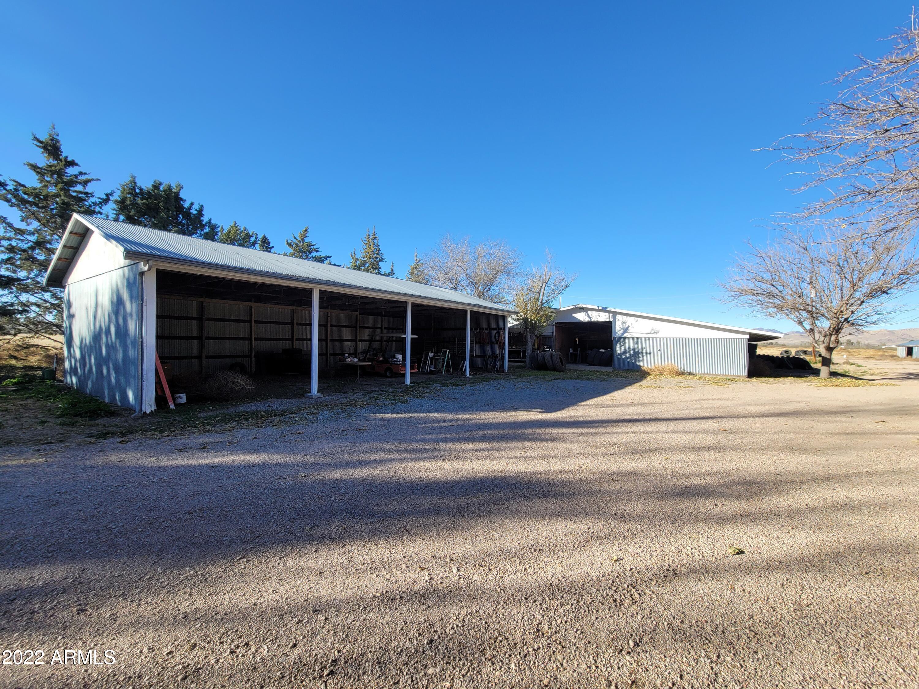 731 North Taylor Road Willcox, AZ 85643 - Photo 26 of 36 20221129_090127