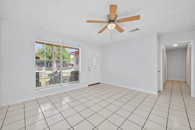 $210,000 | 530 Branding Iron Lane, Houston, TX 77060